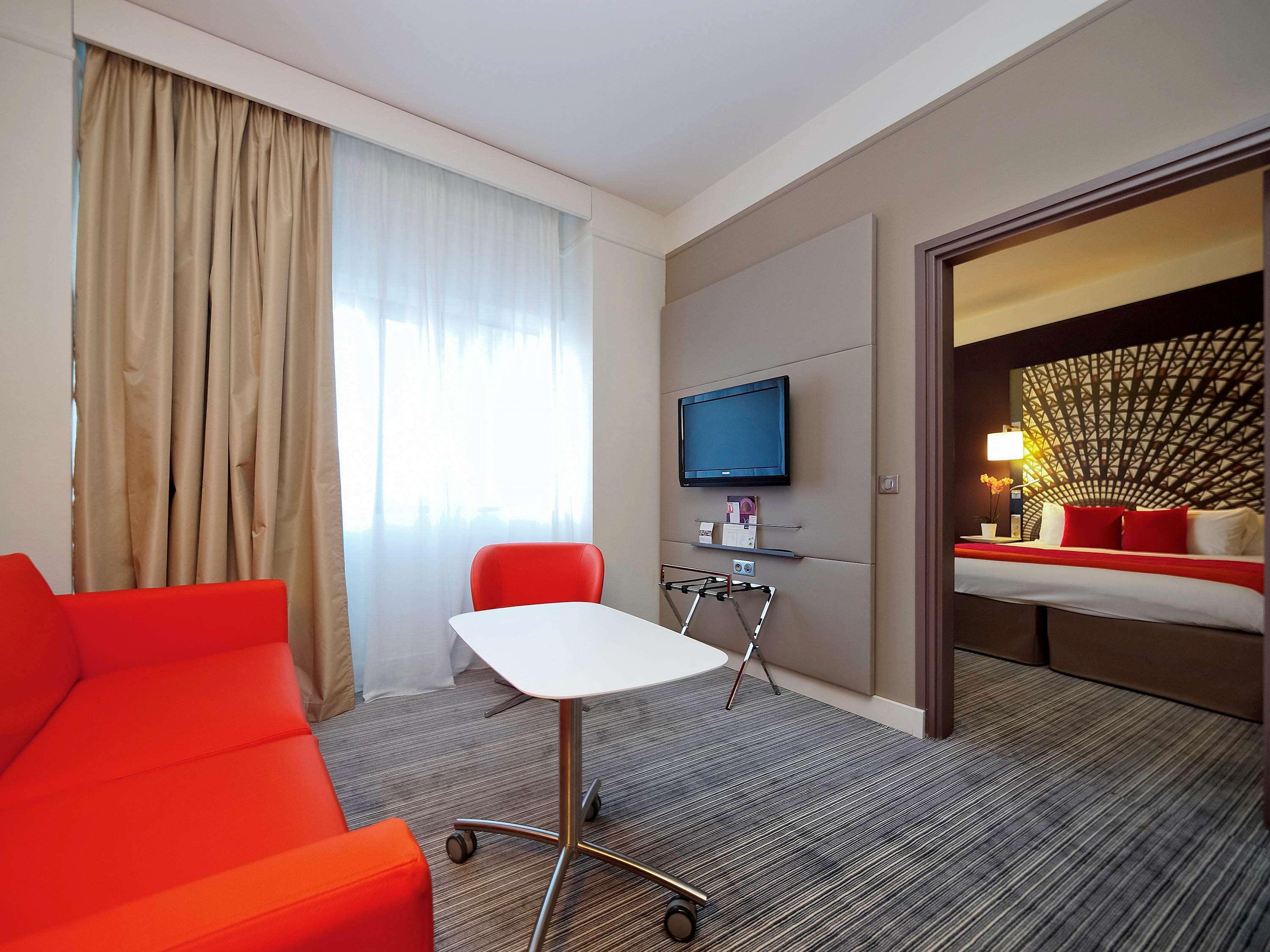 Mercure Nantes Centre Grand Hotel Exterior photo